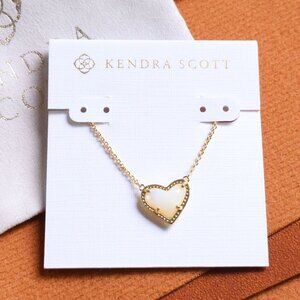 Kendra Scott | Ari Heart - Gold Ivory Mother-of-Pearl Necklace